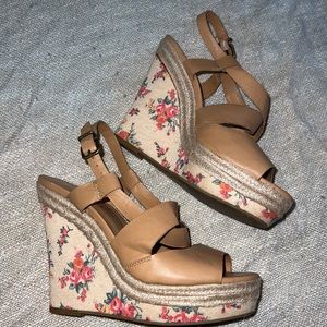 Jessica Simpson Floral Wedges